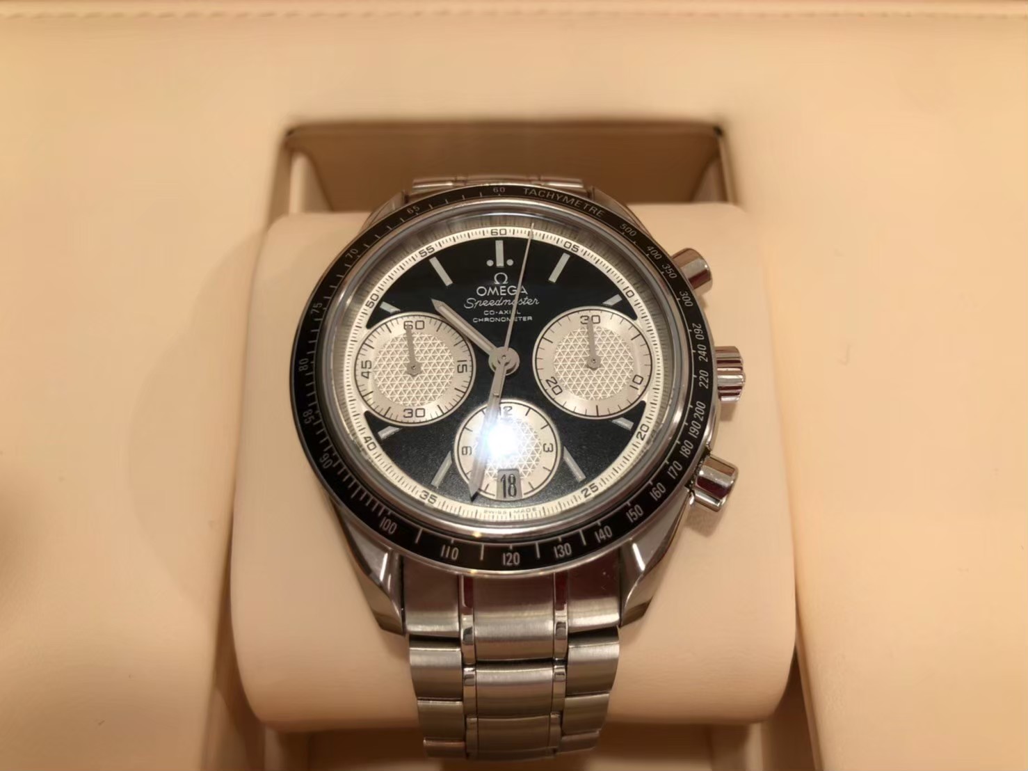 OMEGA　スピードマスターレーシング