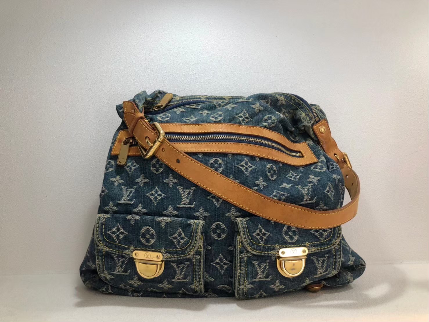LOUIS VUITTON　モノグラムデニム　バギーGM